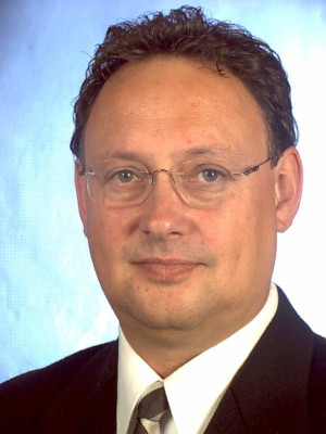Dr. Nikolaus Edler